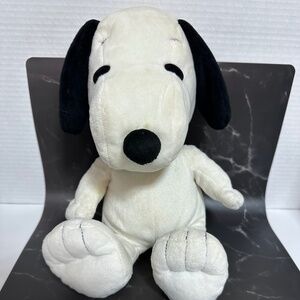 Kohl's Cares Peanuts 12” Snoopy Dog (2013) White Stuffed Animal Toy Plush